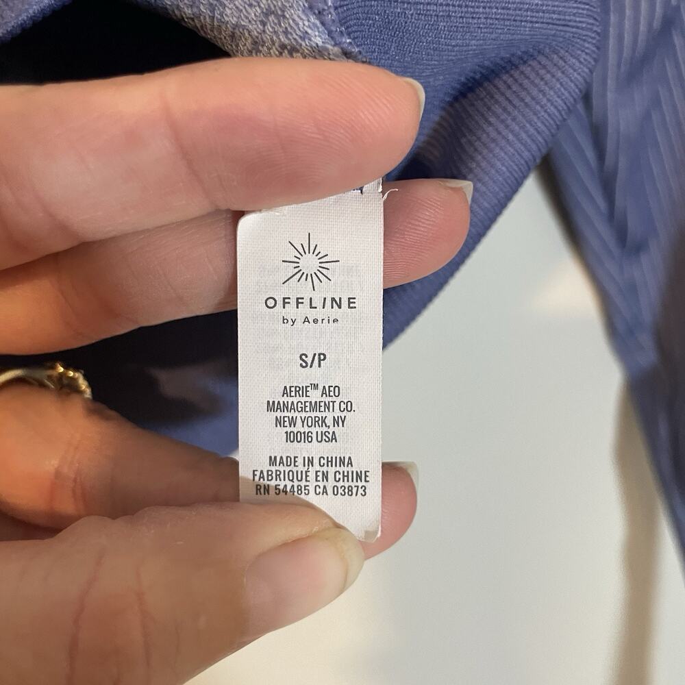 Aerie Offline Sidewalk Seamless Long Sleeve Cropped Blue Top Crewneck Small - Picture 6 of 8